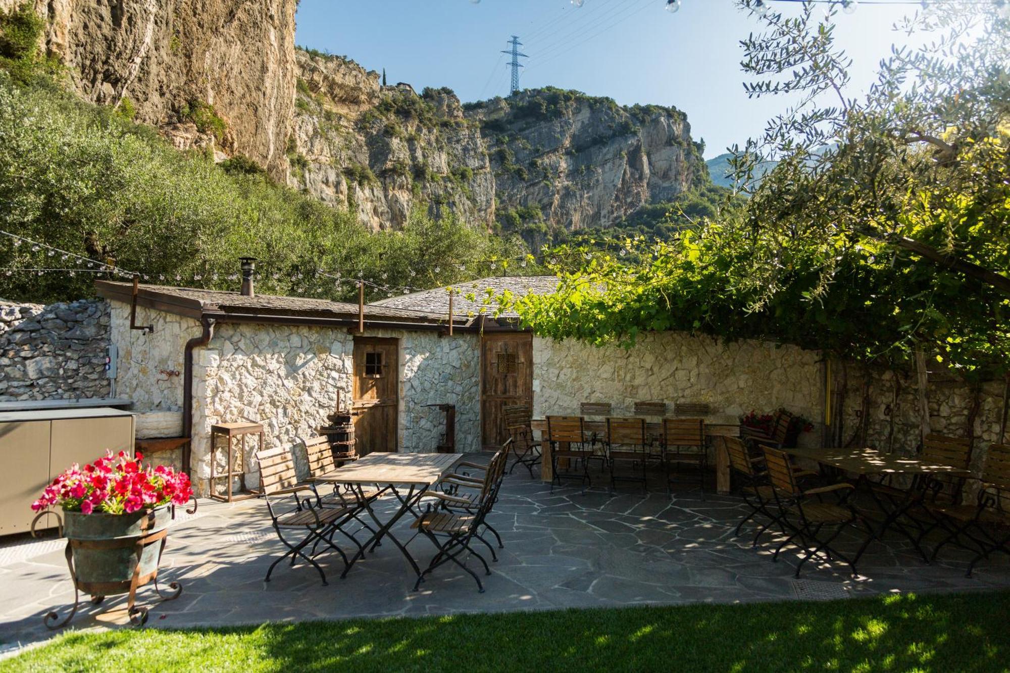 Aktivhotel Santalucia Torbole Sul Garda Zewnętrze zdjęcie