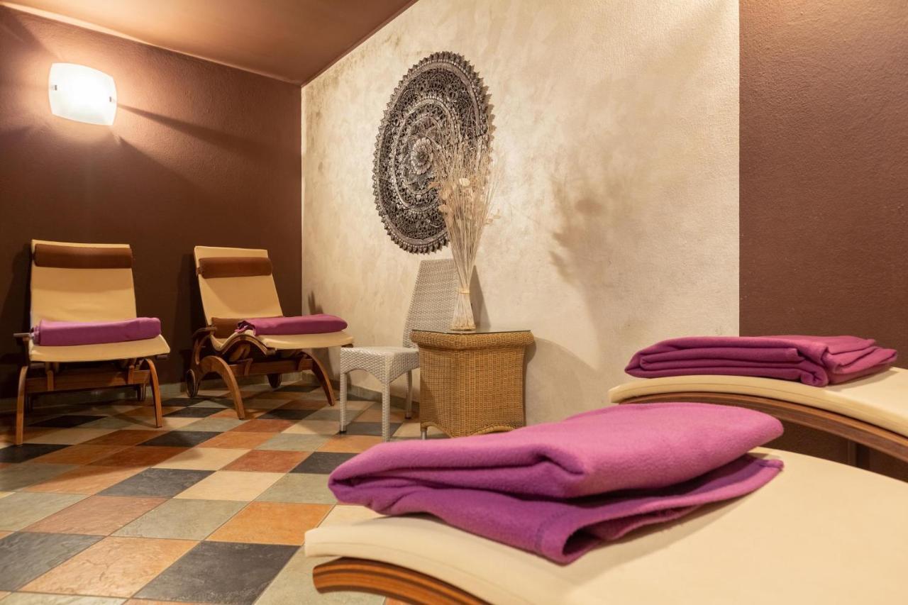 Aktivhotel Santalucia Torbole Sul Garda Zewnętrze zdjęcie